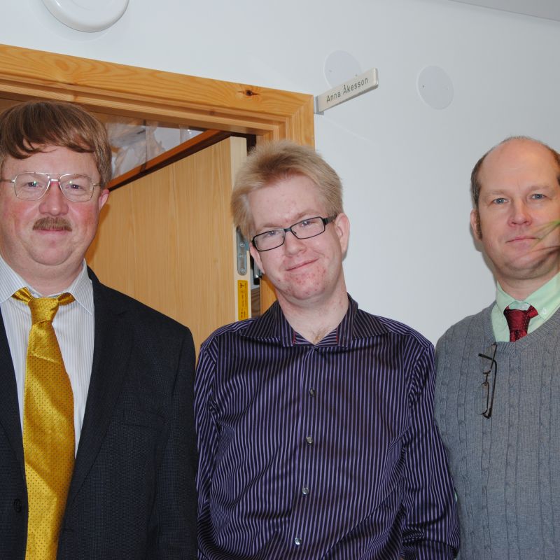2009-11-29: Kävlinge kommunhus, Kävlinge. Inspelning av pilotavsnittet till Starke man. Från vänster: Anders Jansson, Michael Lindholm och Magnus Mark. Foto: Okänd